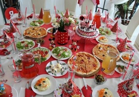 Детский стол